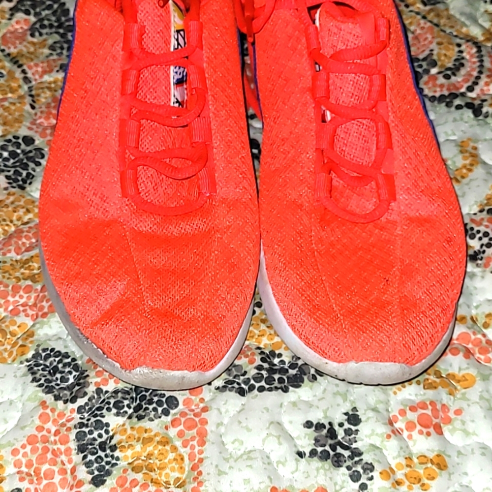 Nike Viale (GS) Bright Crimson/Photo Blue Youth Size 6 / Women’s Size 7.5